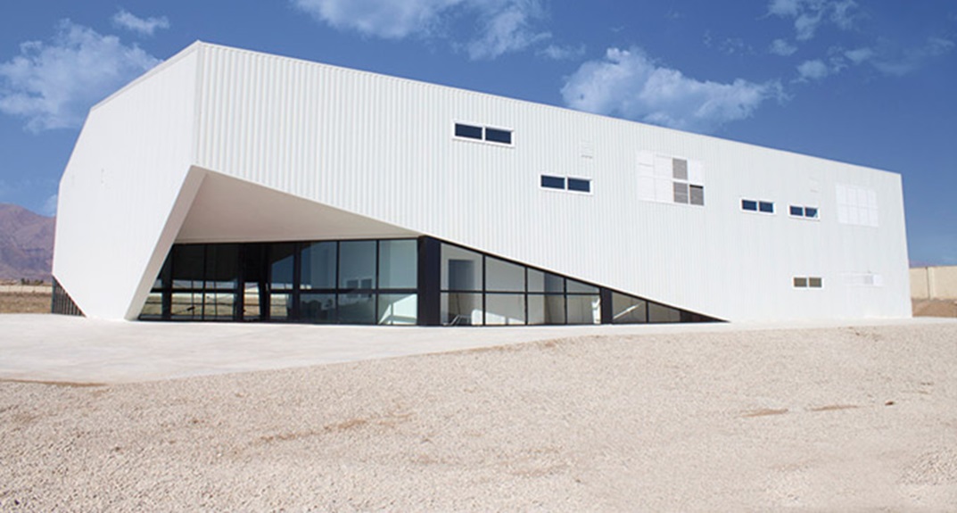 پاورپوینت تحلیل 2 مجموعه ورزشی در ایران