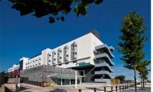 دانلود پاورپوینت نمونه موردی بیمارستان بارسلون اسپانیا