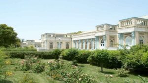 دانلود پاورپوینت نمونه موردی بیمارستان امام رضا مشهد