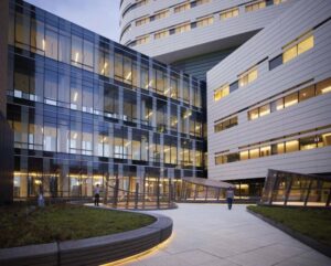 دانلود پاورپوینت نمونه موردی بیمارستان شیکاگو