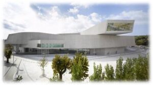 پاورپوینت تحلیل موزه ماکسی ایتالیا