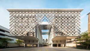 پاورپوینت تحلیل هتل میداتون تایلند