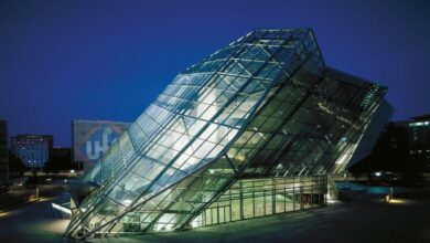 پاورپوینت تحلیل نمونه سینما خارجی