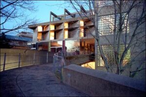 پاورپوینت تحلیل فرهنگسرا ماساچوست