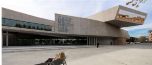 پاورپوینت تحلیل موزه ماکسی ایتالیا