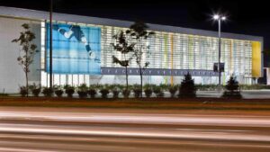 پاورپوینت تحلیل مجموعه ورزشی کانادا