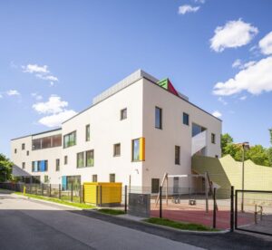 پاورپوینت تحلیل مهدکودک وانتا فنلاند