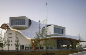 پاورپوینت تحلیل مرکز فرهنگی متز فرانسه